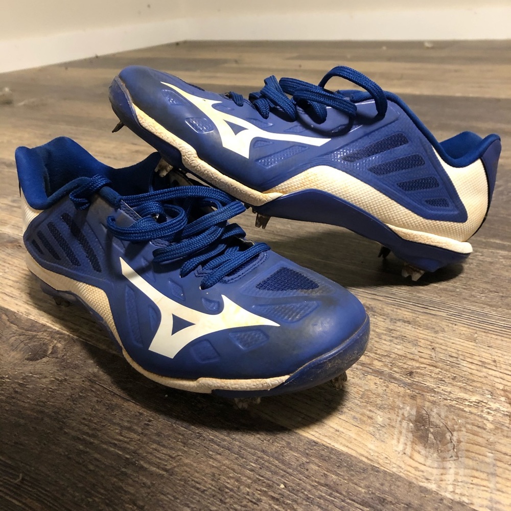 Mizuno Baseball/softball cleats